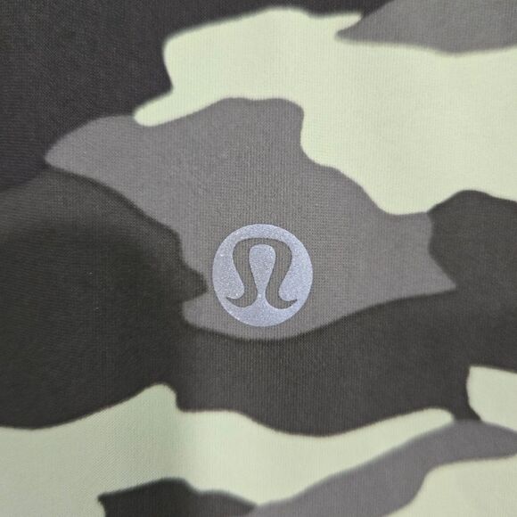 🐢 lululemon UVP Run SS Size 4 short sleeve shirt Like New Size 4 XS - Picture 11 of 11